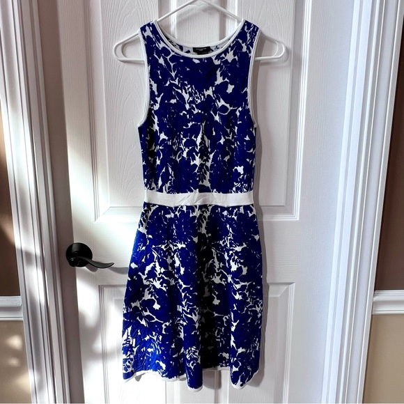 ⭐️ Ann Taylor Blue & White Textured Knit Swing Dress XSP Extra Small Petite - Picture 5 of 16